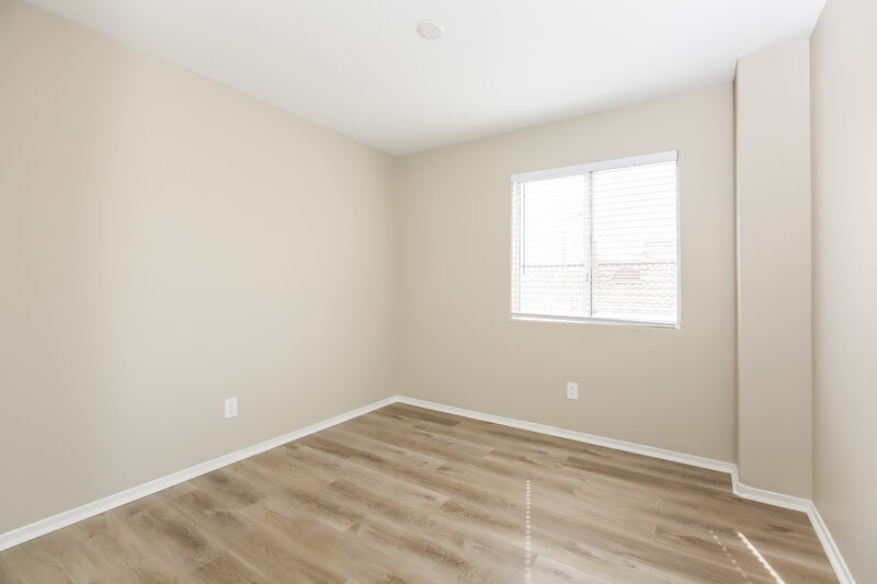 2,325/Mo, 3933 Canyon Meadows Ct Las Vegas, NV 89129 Bedroom View 2