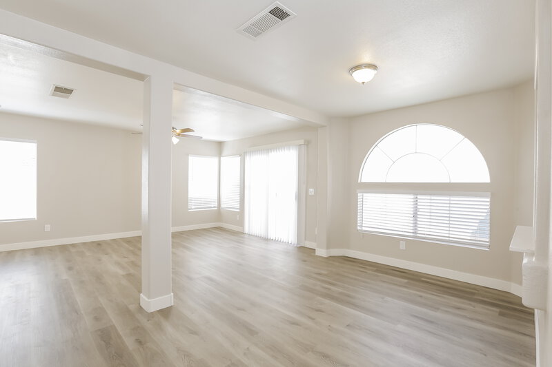 2,085/Mo, 3201 cheltenham st Las Vegas, NV 89129 Dining Room View