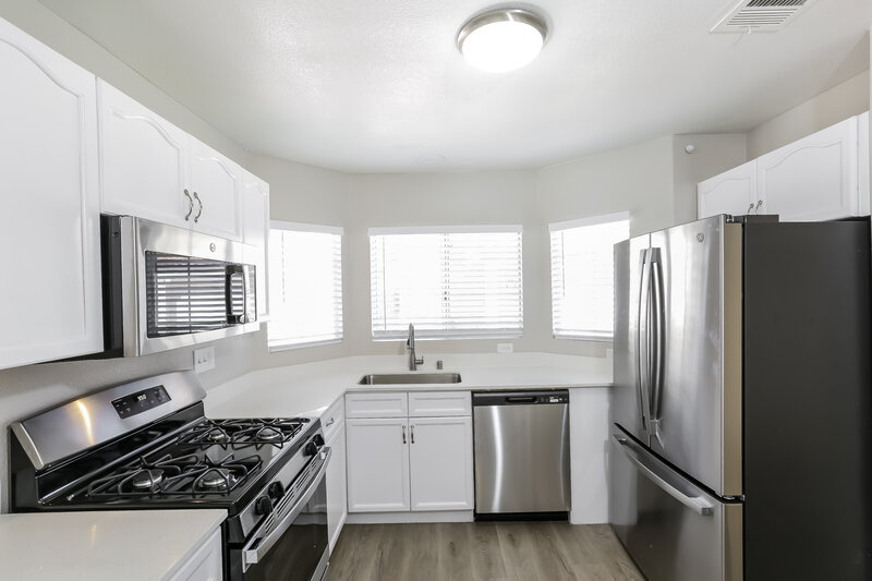 2,085/Mo, 3201 cheltenham st Las Vegas, NV 89129 Kitchen View