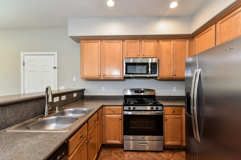 1,875/Mo, 7941 Violet Dawn St Las Vegas, NV 89149 Kitchen View
