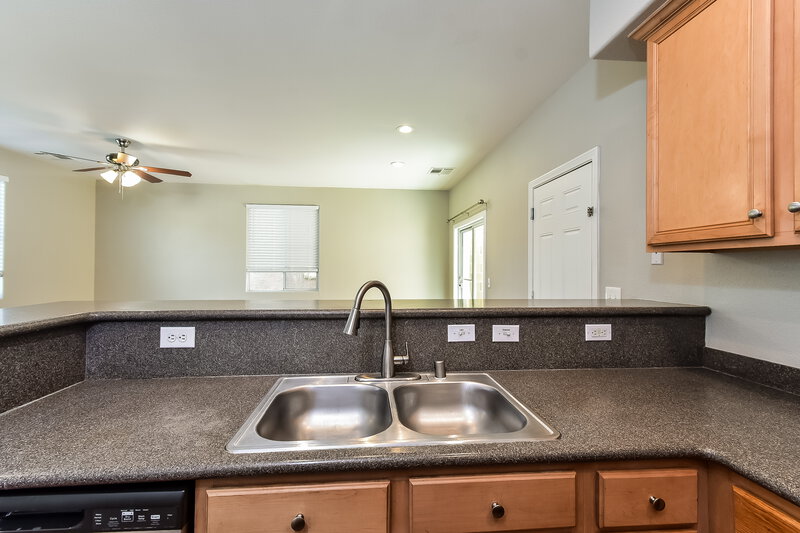1,875/Mo, 7941 Violet Dawn St Las Vegas, NV 89149 Kitchen View 2
