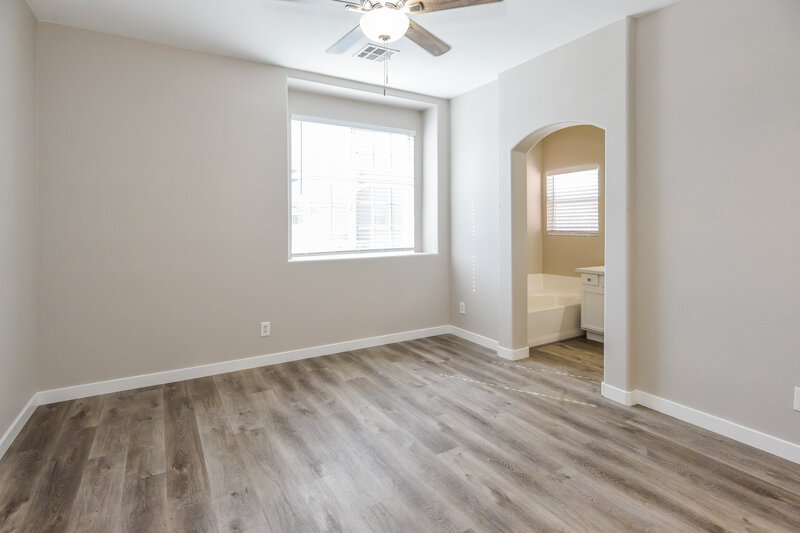 2,140/Mo, 7534 Luna del Rey St Las Vegas, NV 89123 Main Bedroom View 2