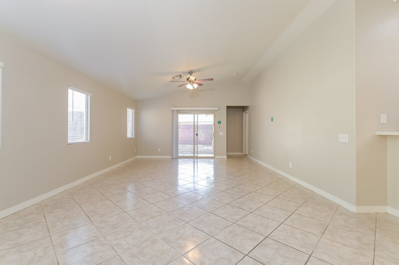 1,880/Mo, 5537 Harbour Pointe Ave Las Vegas, NV 89122 Living Room View
