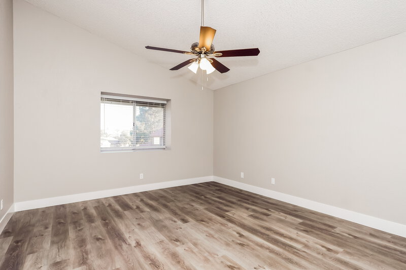 2,485/Mo, 333 Santa Monica Drive Henderson, NV 89014 Main Bedroom View