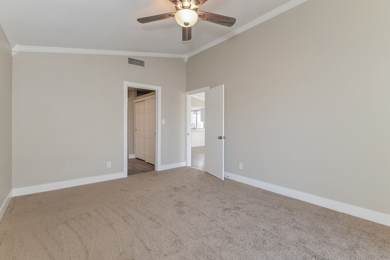 1,975/Mo, 7700 Blackbird Ave Las Vegas, NV 89145 Main Bedroom View 2