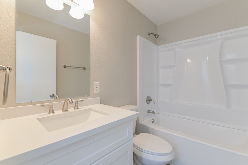 1,975/Mo, 7700 Blackbird Ave Las Vegas, NV 89145 Bathroom View