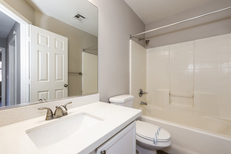 2,220/Mo, 10265 Montana Mountain Street Las Vegas, NV 89183 Bathroom View