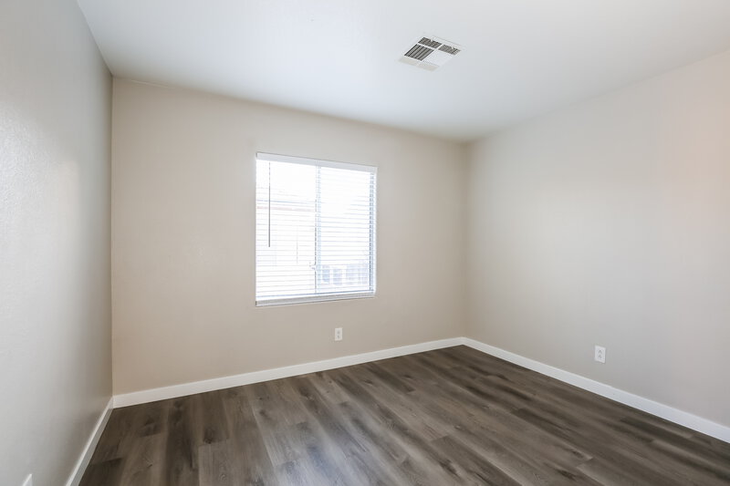 2,200/Mo, 3641 Pinnate Dr Las Vegas, NV 89147 Bedroom View