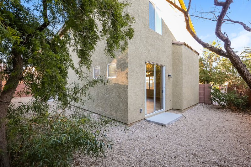 2,200/Mo, 3641 Pinnate Dr Las Vegas, NV 89147 Rear View