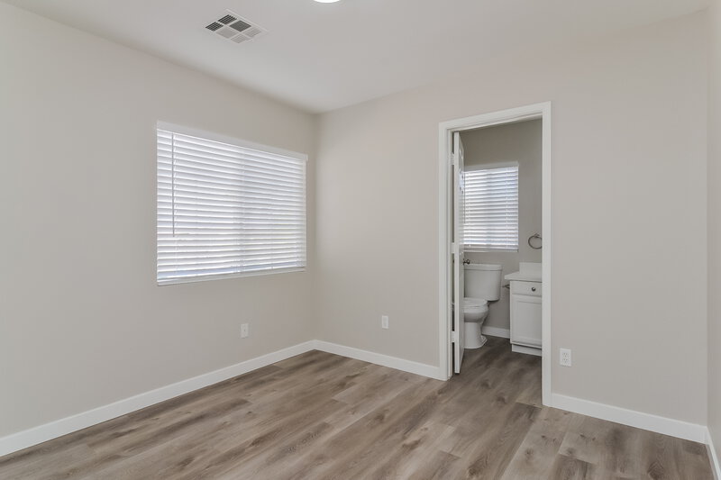 2,275/Mo, 7659 Glorietta Bay Ct Las Vegas, NV 89139 Bedroom View