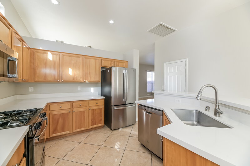 3,080/Mo, 125 Coney Island Ave Las Vegas, NV 89123 Kitchen View