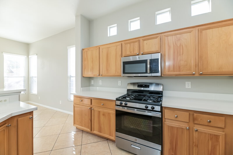 3,080/Mo, 125 Coney Island Ave Las Vegas, NV 89123 Kitchen View 2