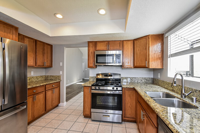 2,030/Mo, 7761 Success Ct Las Vegas, NV 89145 Kitchen View 2