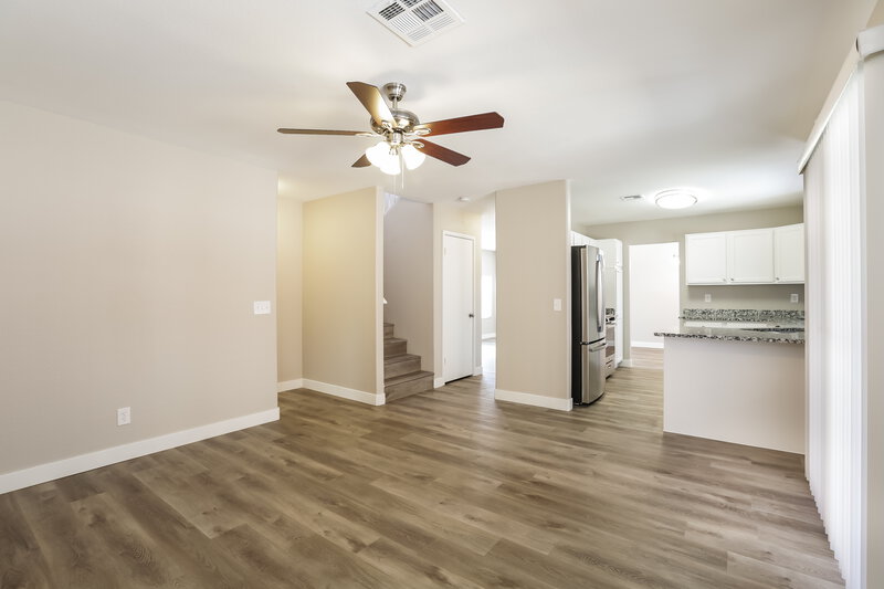 2,230/Mo, 800 Rock Springs Dr Las Vegas, NV 89128 Family Room View 2