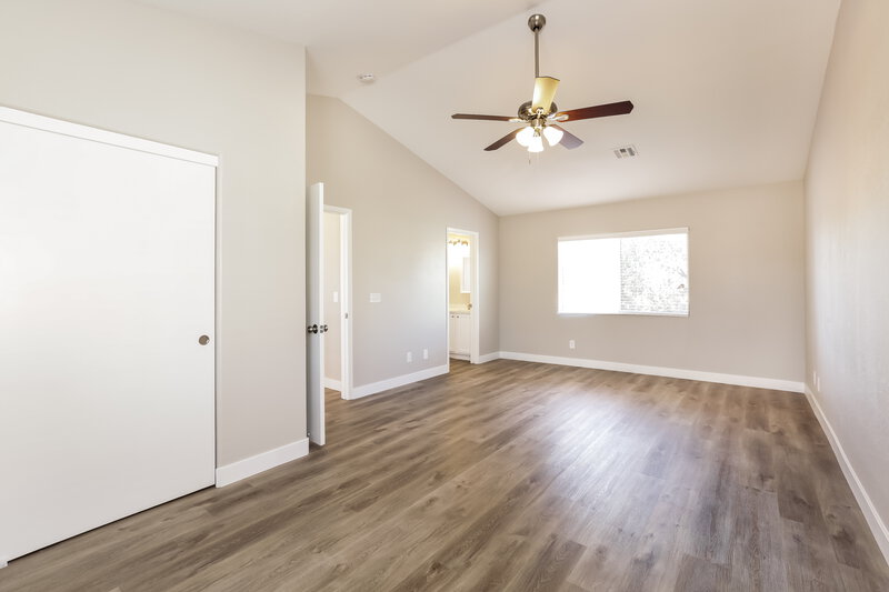 2,230/Mo, 800 Rock Springs Dr Las Vegas, NV 89128 Main Bedroom View