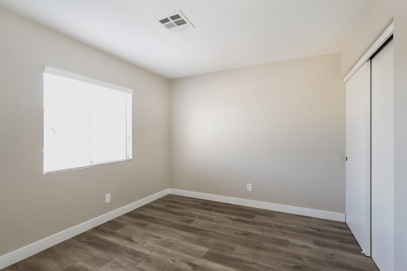 2,230/Mo, 800 Rock Springs Dr Las Vegas, NV 89128 Bedroom View 3