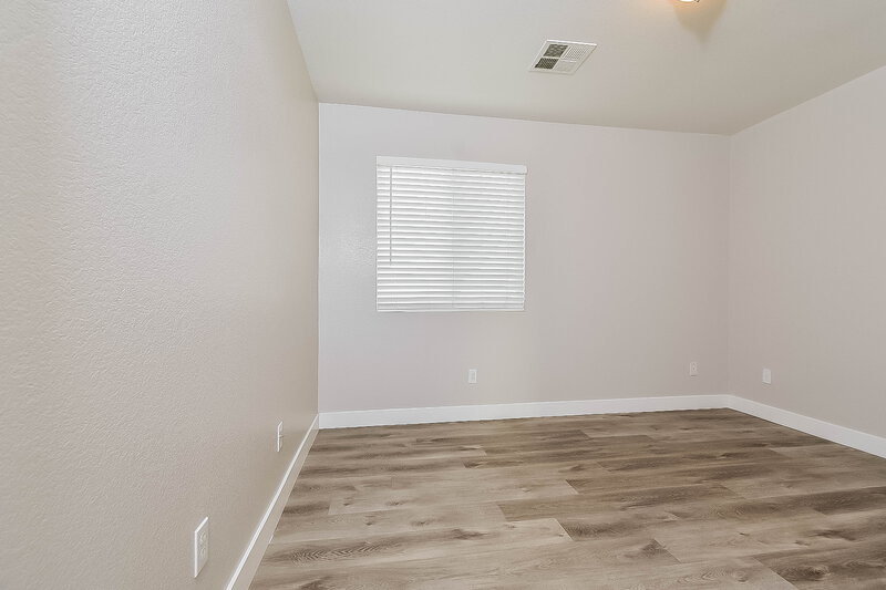 1,835/Mo, 4646 English Lavender Ave North Las Vegas, NV 89031 Bedroom View 2