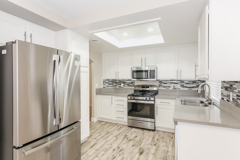 2,590/Mo, 4445 Cielo Ln Las Vegas, NV 89130 Kitchen View