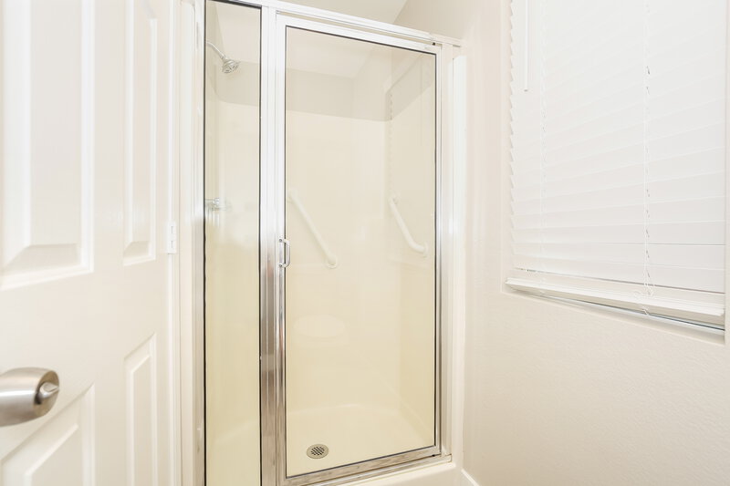 2,590/Mo, 4445 Cielo Ln Las Vegas, NV 89130 Bathroom View 2