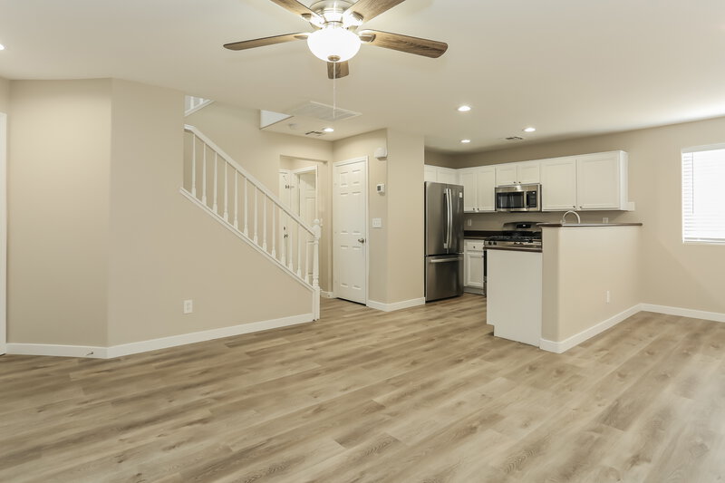 2,070/Mo, 8325 New Leaf Ave Las Vegas, NV 89131 Kitchen View 2