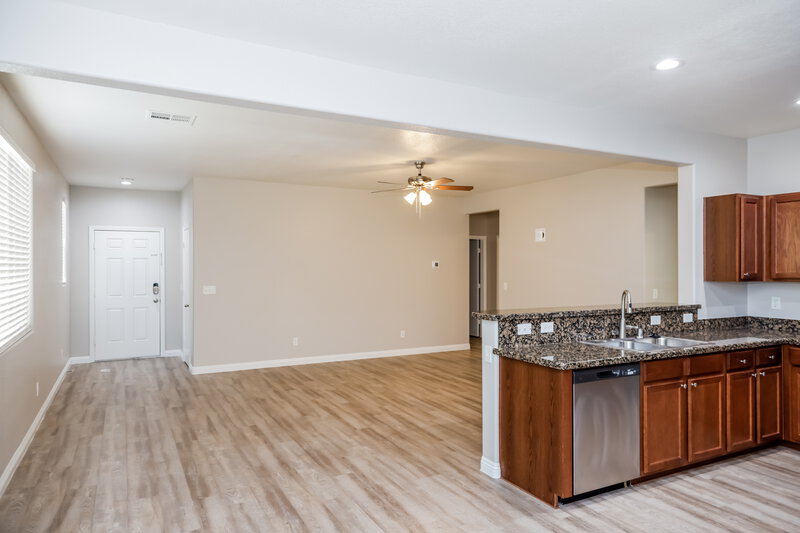 2,165/Mo, 181 Crested Creek Ave Henderson, NV 89011 Dining Room View 2