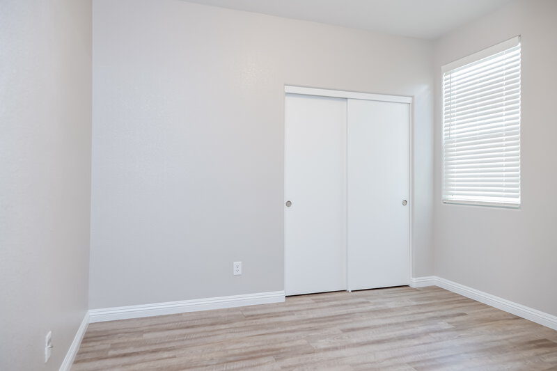 2,165/Mo, 181 Crested Creek Ave Henderson, NV 89011 Bedroom View 2
