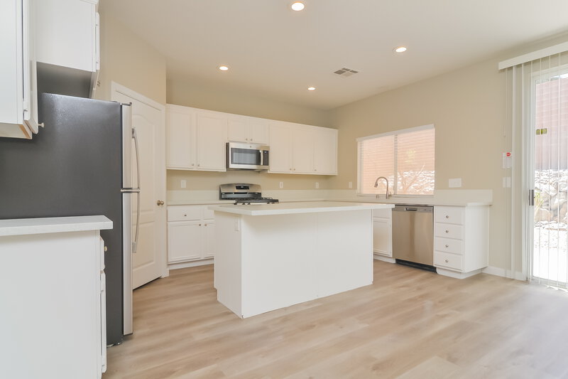 2,345/Mo, 674 Pacific Cascades Drive Henderson, NV 89012 Kitchen View