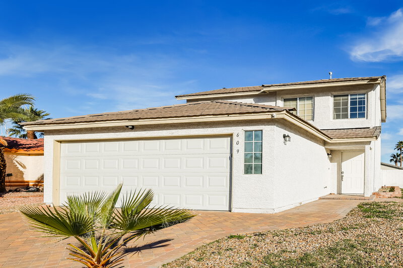 1,990/Mo, 609 Carleton Dr Henderson, NV 89014 Front View
