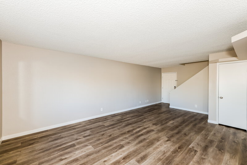 1,990/Mo, 609 Carleton Dr Henderson, NV 89014 Living Room View