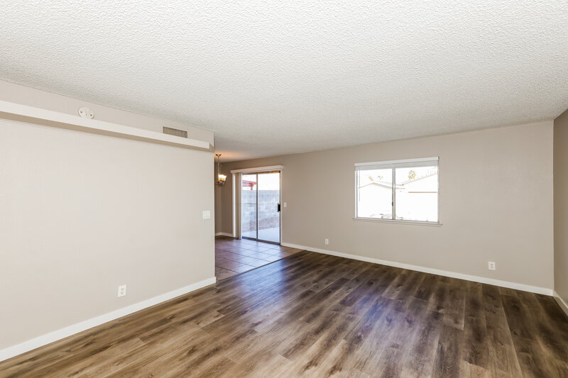 1,990/Mo, 609 Carleton Dr Henderson, NV 89014 Dining Room View