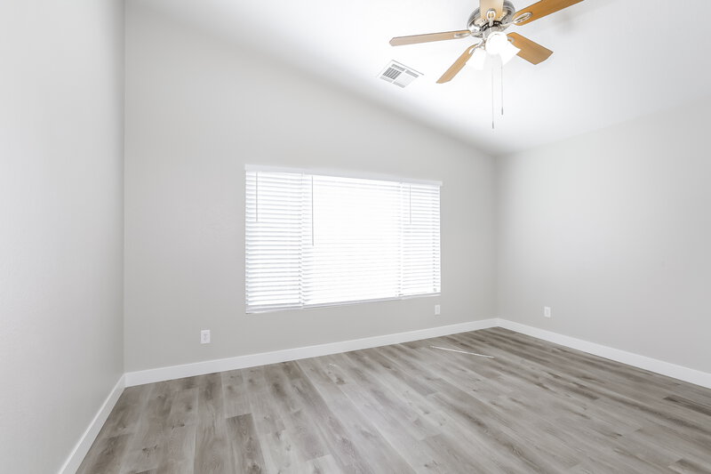 2,155/Mo, 6531 Duck Hill Springs Dr Las Vegas, NV 89122 Main Bedroom View