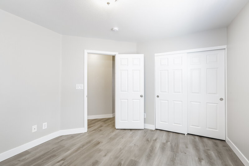 2,155/Mo, 6531 Duck Hill Springs Dr Las Vegas, NV 89122 Bedroom View 3