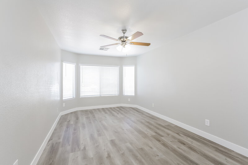 2,155/Mo, 6531 Duck Hill Springs Dr Las Vegas, NV 89122 Bedroom View 4