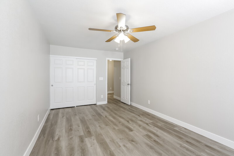 2,155/Mo, 6531 Duck Hill Springs Dr Las Vegas, NV 89122 Bedroom View 5