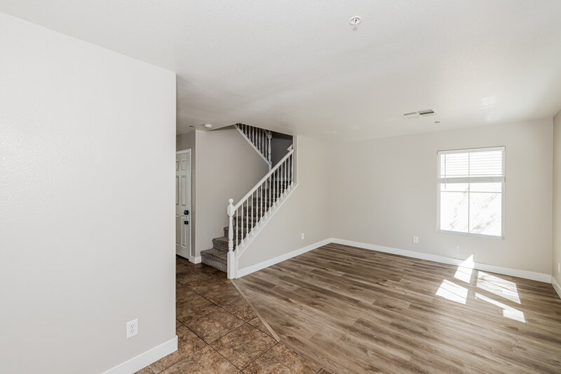 2,205/Mo, 168 Scenic Lookout AVE Henderson, NV 89002 Living Room View