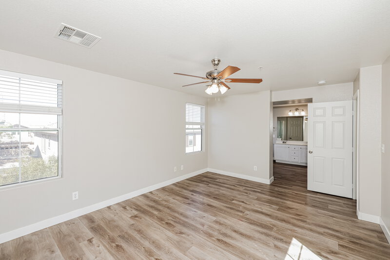 2,205/Mo, 168 Scenic Lookout AVE Henderson, NV 89002 Main Bedroom View 2