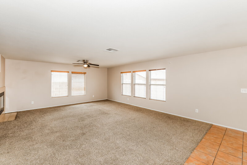 2,130/Mo, 3433 Palatine Hills Ave North Las Vegas, NV 89081 Living Room View