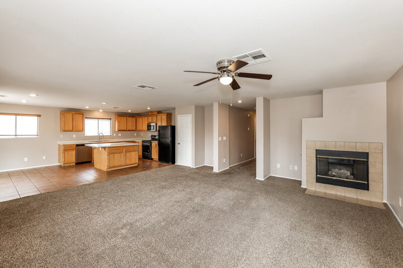 2,130/Mo, 3433 Palatine Hills Ave North Las Vegas, NV 89081 Living Room View 3