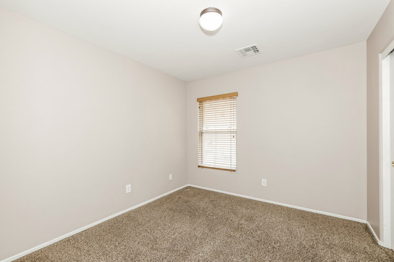 2,130/Mo, 3433 Palatine Hills Ave North Las Vegas, NV 89081 Bedroom View 3