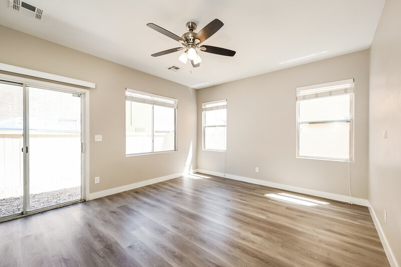 1,945/Mo, 5864 Cape Hatteras Ct Las Vegas, NV 89139 Living Room View