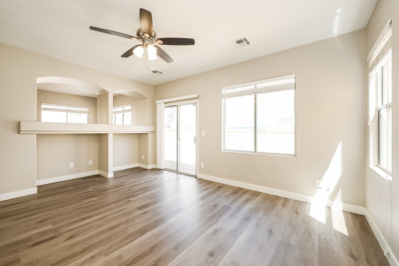 1,945/Mo, 5864 Cape Hatteras Ct Las Vegas, NV 89139 Living Room View 2
