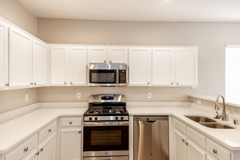 1,860/Mo, 5864 Cape Hatteras Ct Las Vegas, NV 89139 Kitchen View