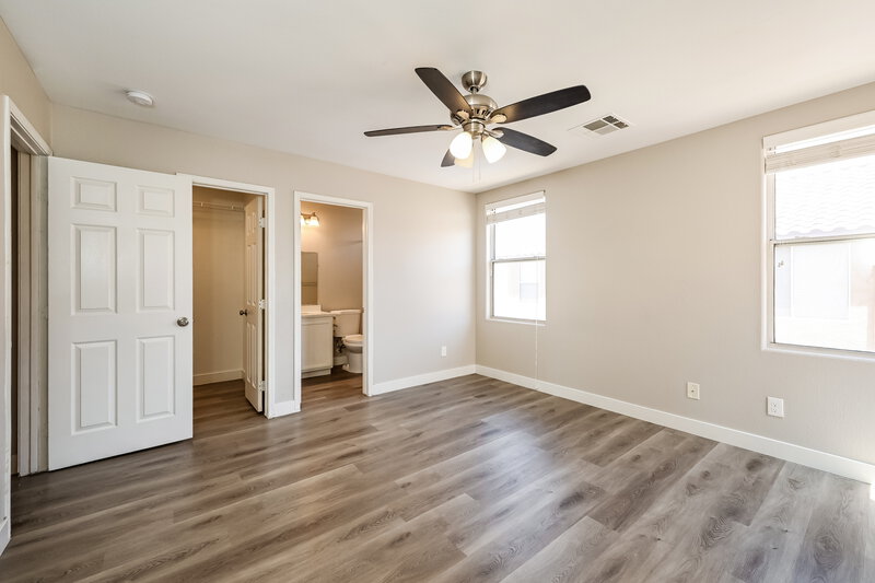 1,945/Mo, 5864 Cape Hatteras Ct Las Vegas, NV 89139 Main Bedroom View