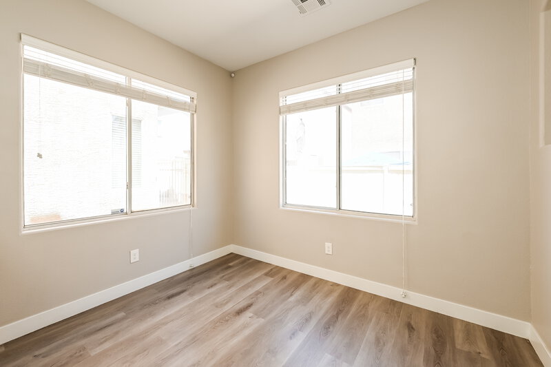 1,945/Mo, 5864 Cape Hatteras Ct Las Vegas, NV 89139 Bedroom View 3