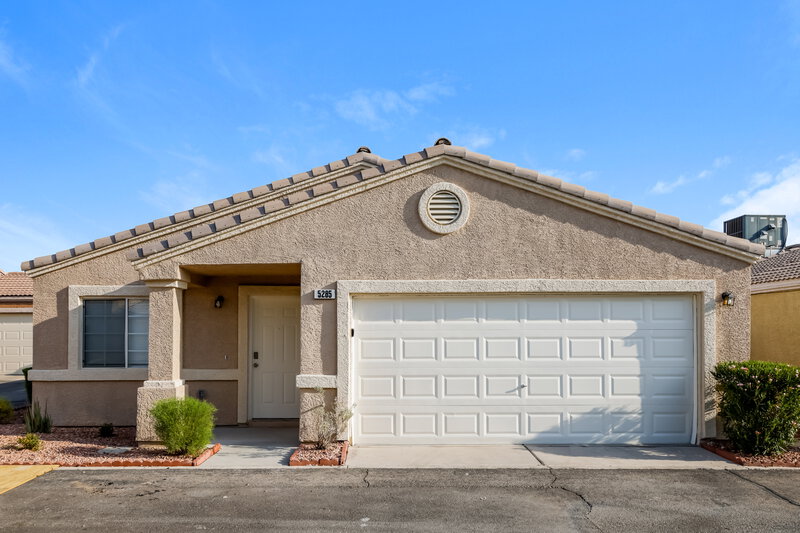 2,105/Mo, 5285 Mineral Lake Dr Las Vegas, NV 89122 External View