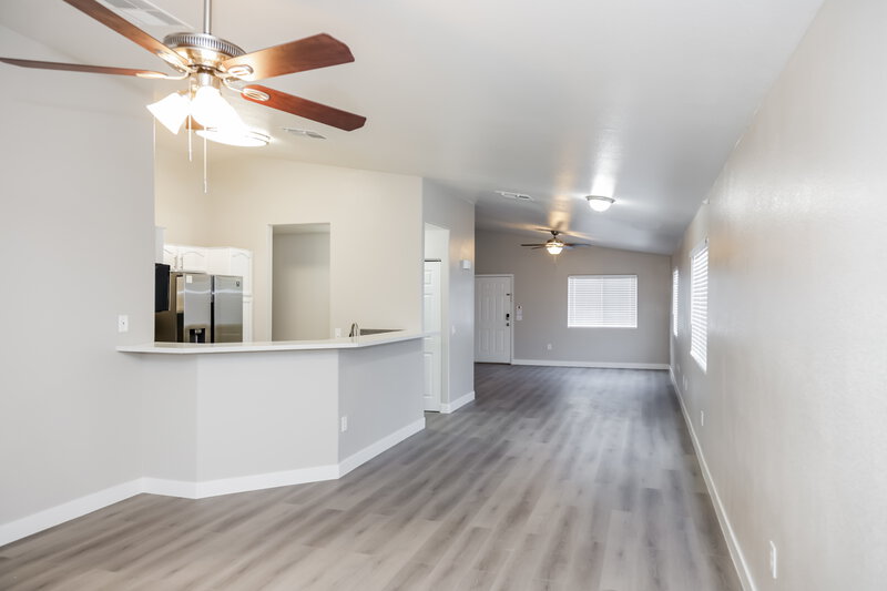 2,105/Mo, 5285 Mineral Lake Dr Las Vegas, NV 89122 Dining Room View