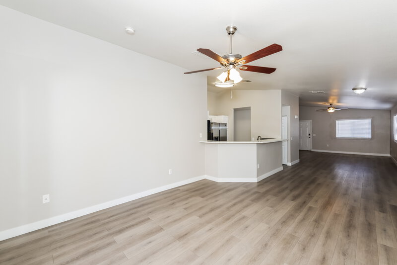 1,860/Mo, 5285 Mineral Lake Dr Las Vegas, NV 89122 Family Room View