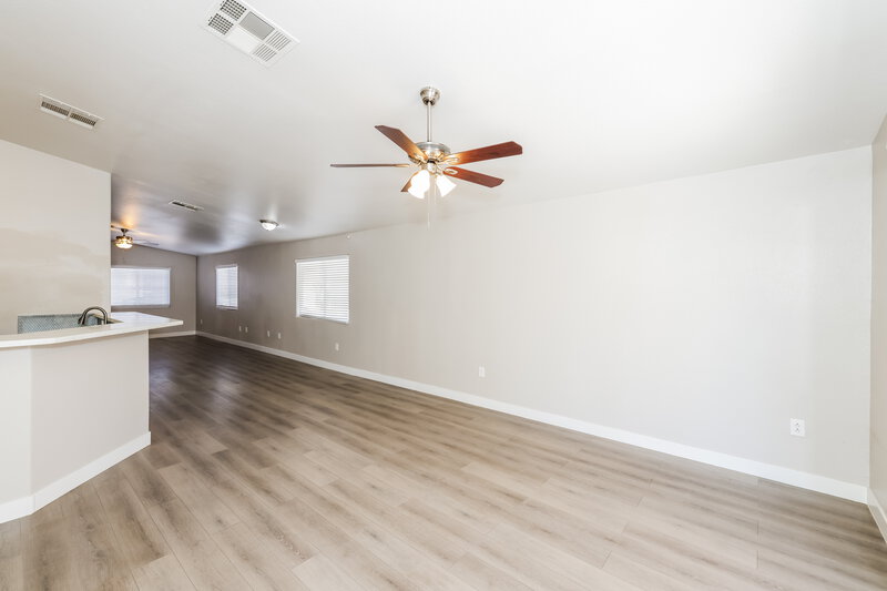 1,860/Mo, 5285 Mineral Lake Dr Las Vegas, NV 89122 Family Room View 2