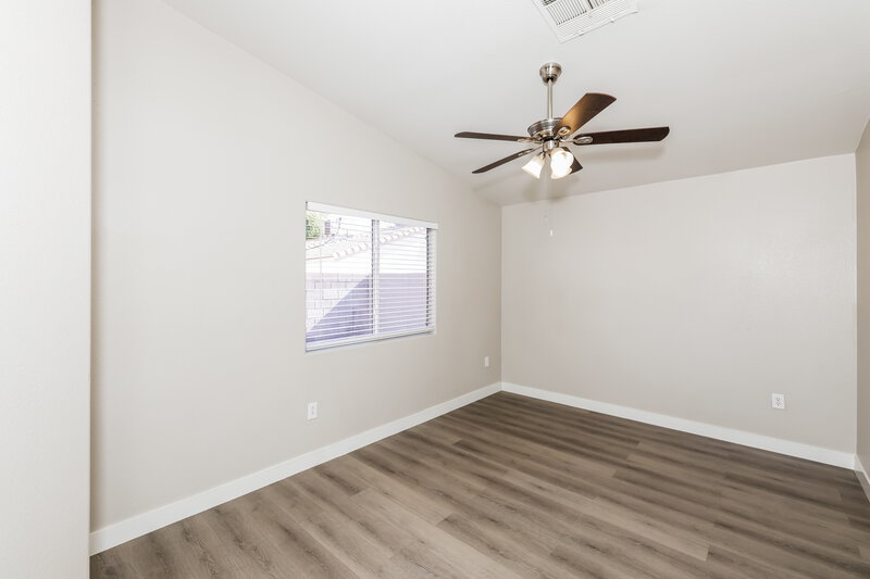 1,860/Mo, 5285 Mineral Lake Dr Las Vegas, NV 89122 Main Bedroom View