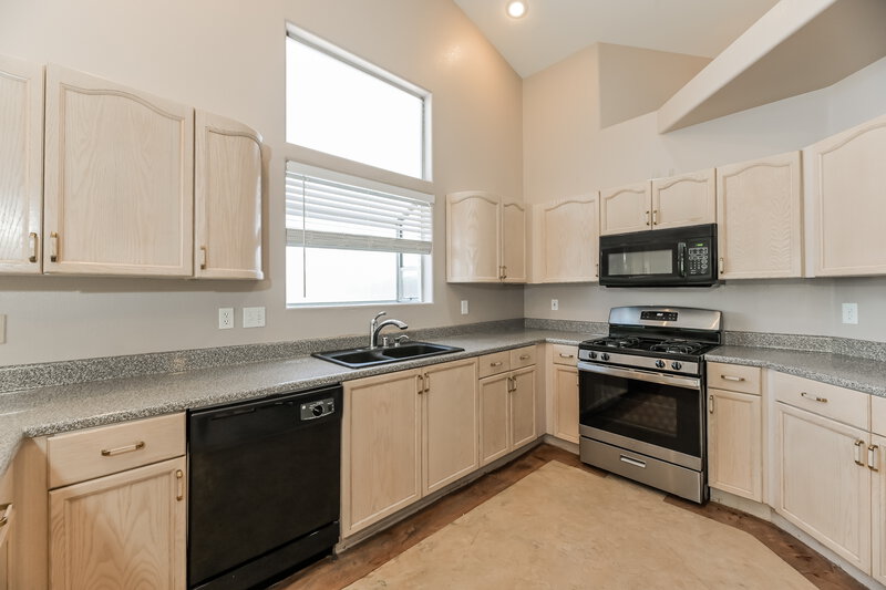 3,390/Mo, 170 Coastal Pier Ct Henderson, NV 89002 Kitchen View